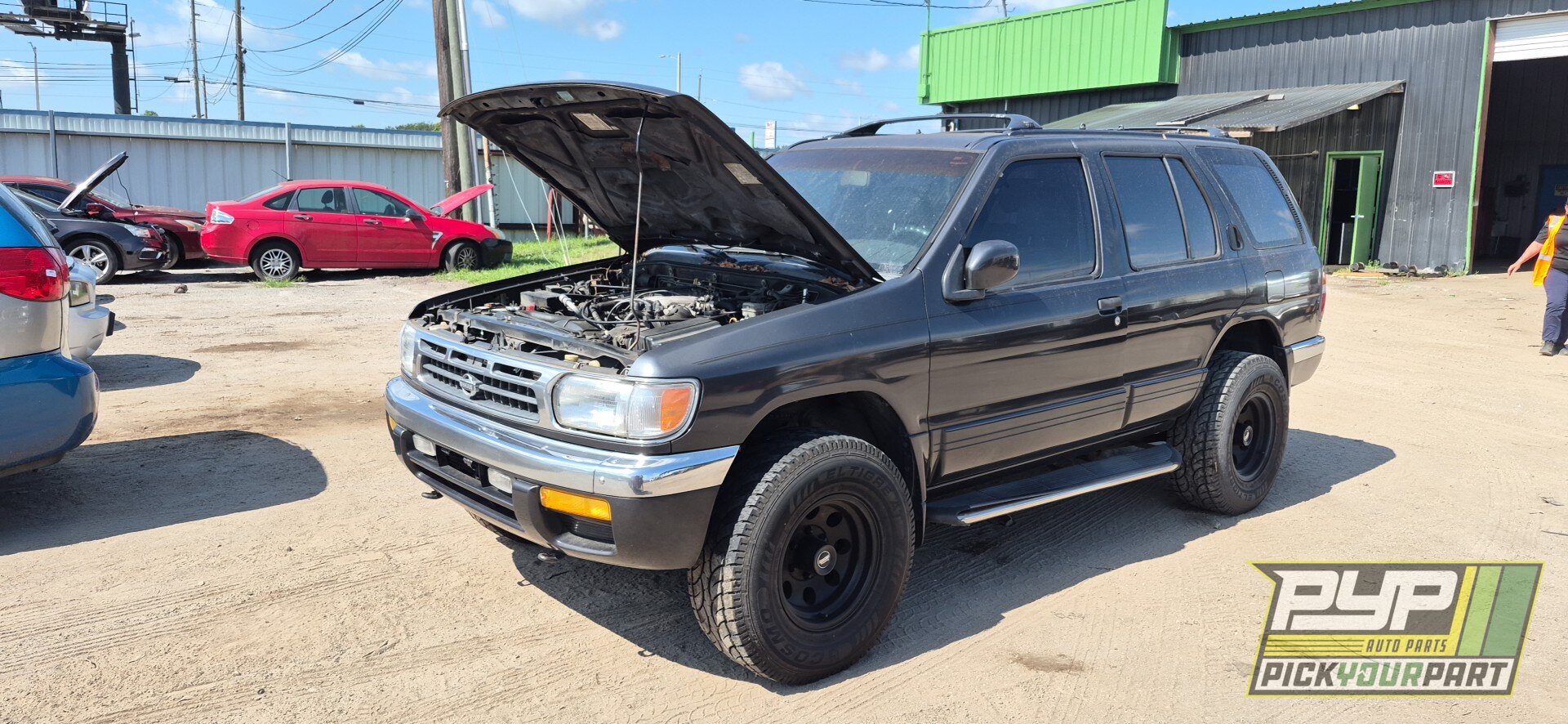 Photo of 1996 Nissan Pathfinder