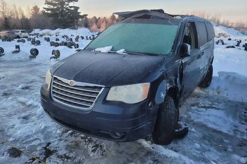 Photo of 2008 Chrysler Town & Country