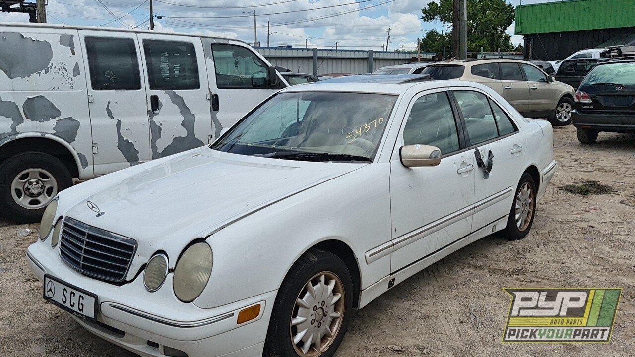 Photo of 2000 Mercedes-Benz E320