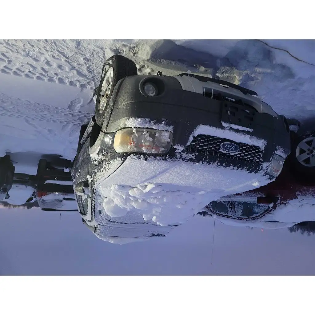Photo of 2005 Ford Escape
