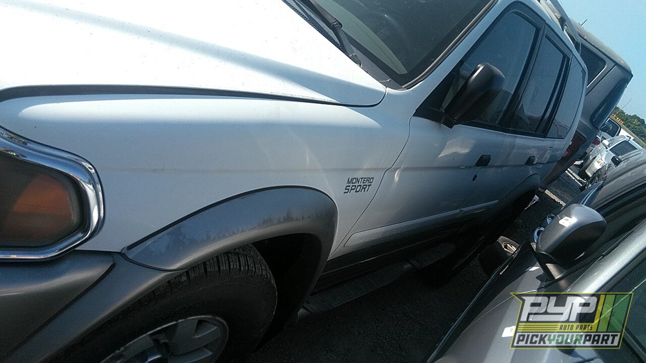 Photo of 2004 Mitsubishi Montero Sport