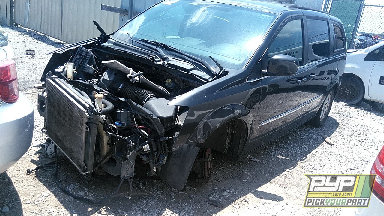 Photo of 2011 Chrysler Town & Country