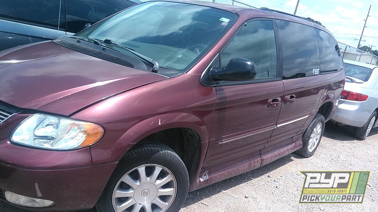 Photo of 2003 Chrysler Town & Country