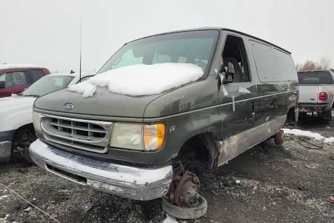 Photo of 2002 Ford Econoline