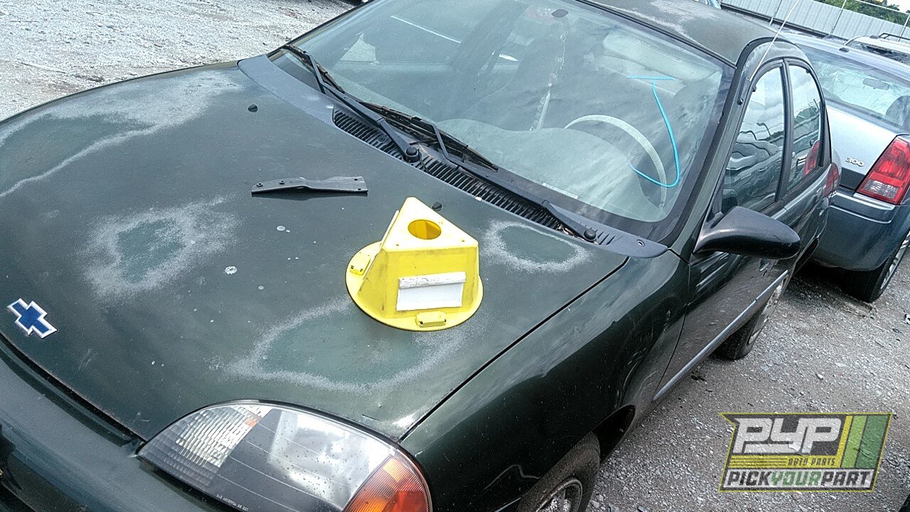 Photo of 2001 Chevrolet Metro