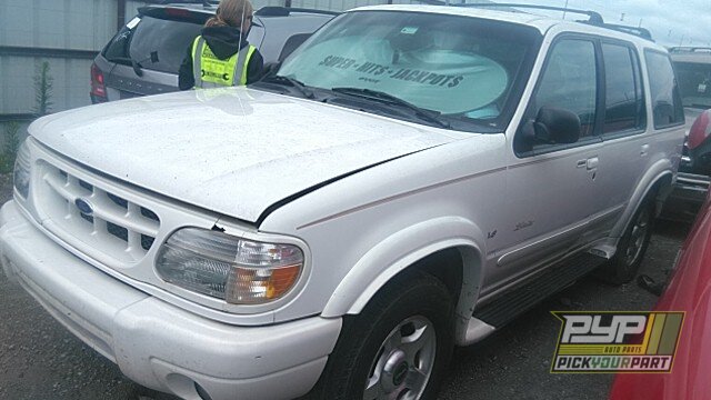 Photo of 1999 Ford Explorer