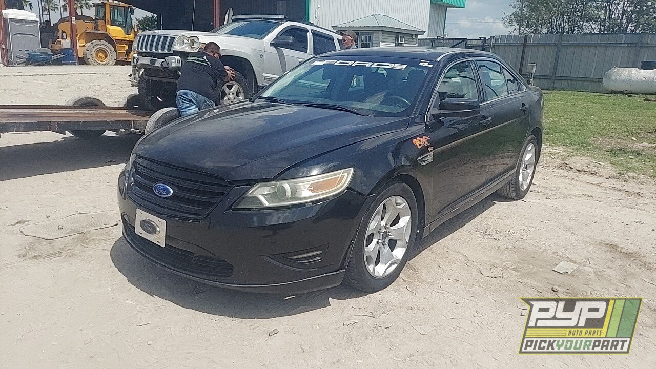 Photo of 2011 Ford Taurus