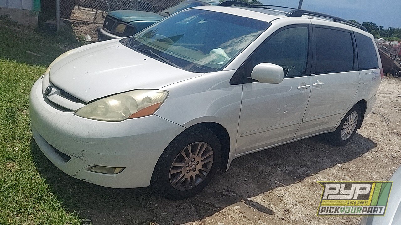 Photo of 2007 Toyota Sienna