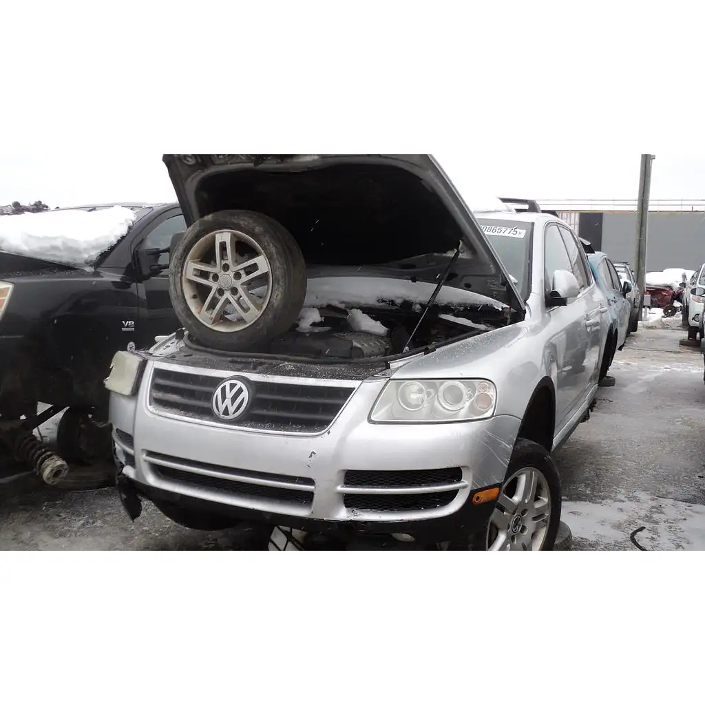 Photo of 2004 Volkswagen Touareg