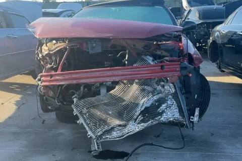 Photo of 2004 Volkswagen Touareg