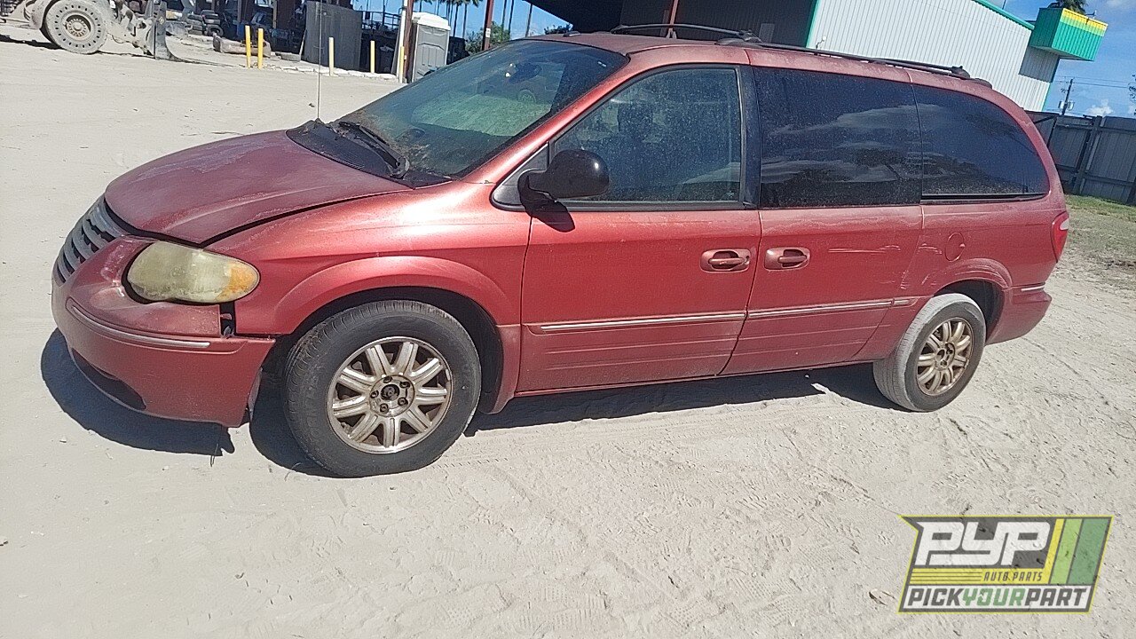 Photo of 2006 Chrysler Town & Country