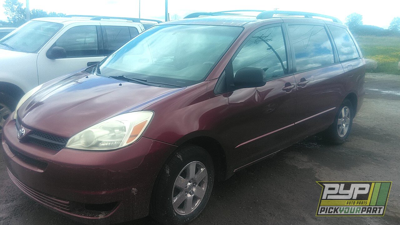 Photo of 2005 Toyota Sienna