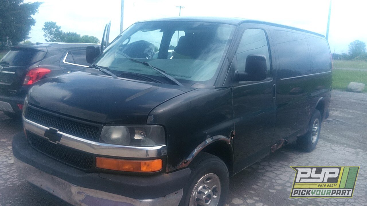 Photo of 2005 Chevrolet Express 2500