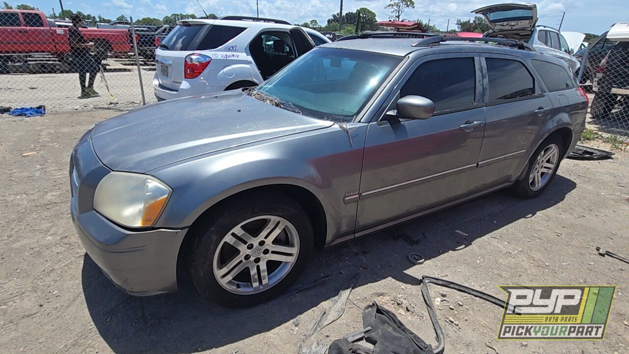 Photo of 2005 Dodge Magnum