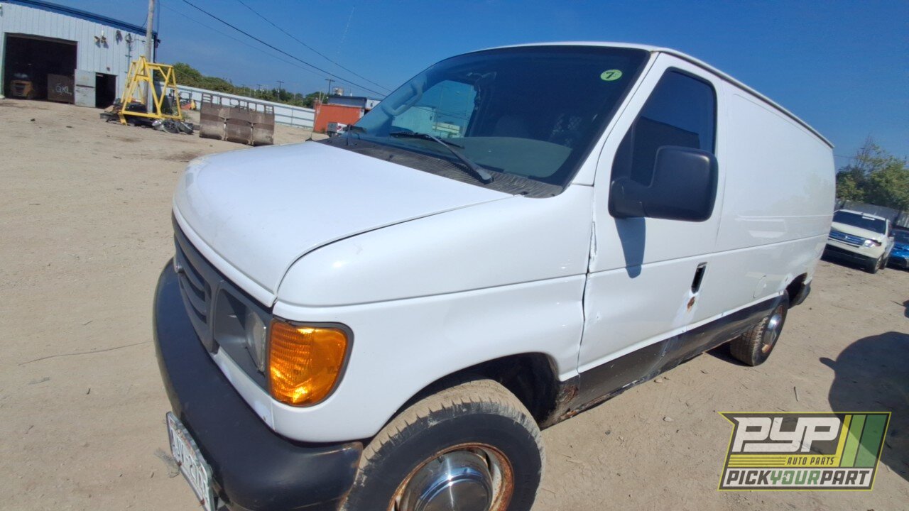 Photo of 2005 Ford E-250