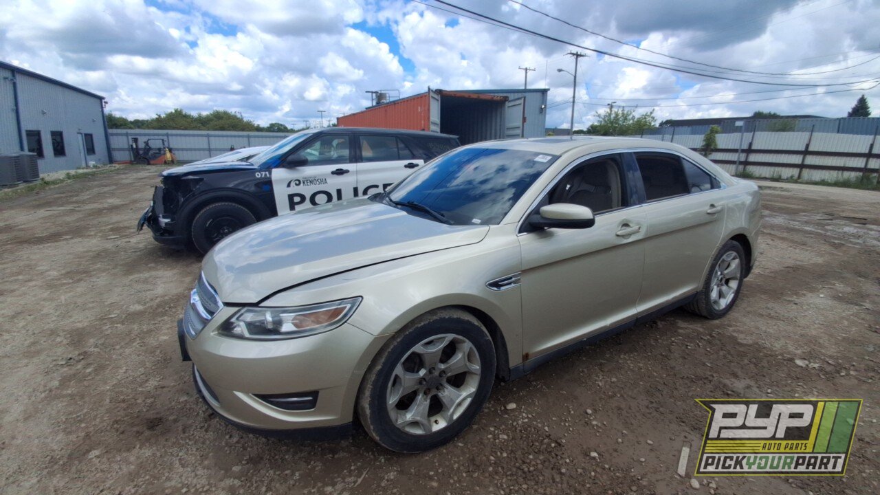 Photo of 2011 Ford Taurus
