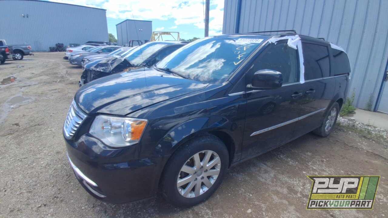 Photo of 2015 Chrysler Town & Country