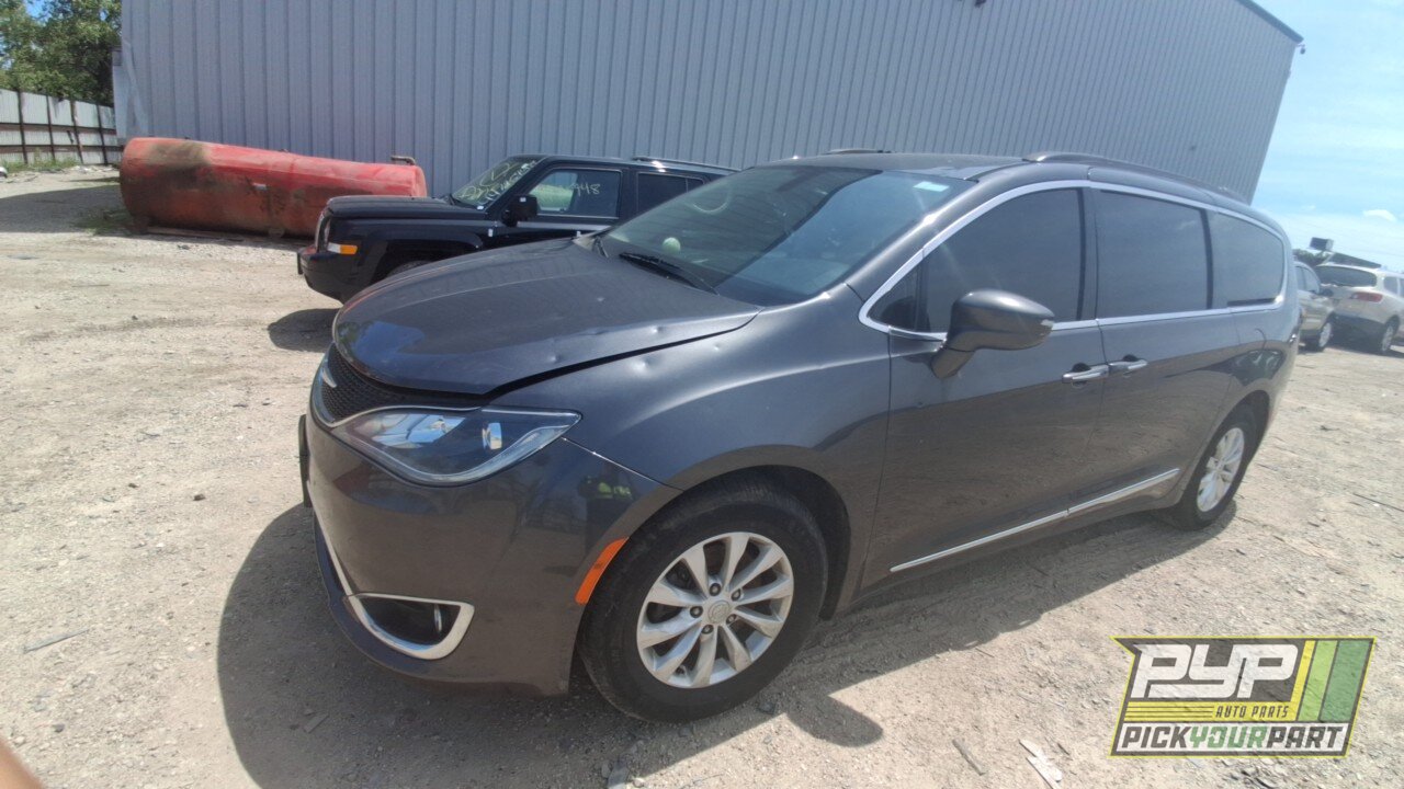 Photo of 2017 Chrysler Pacifica