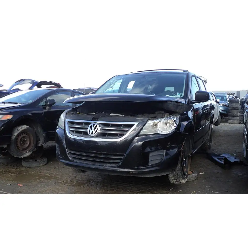 Photo of 2010 Volkswagen Routan