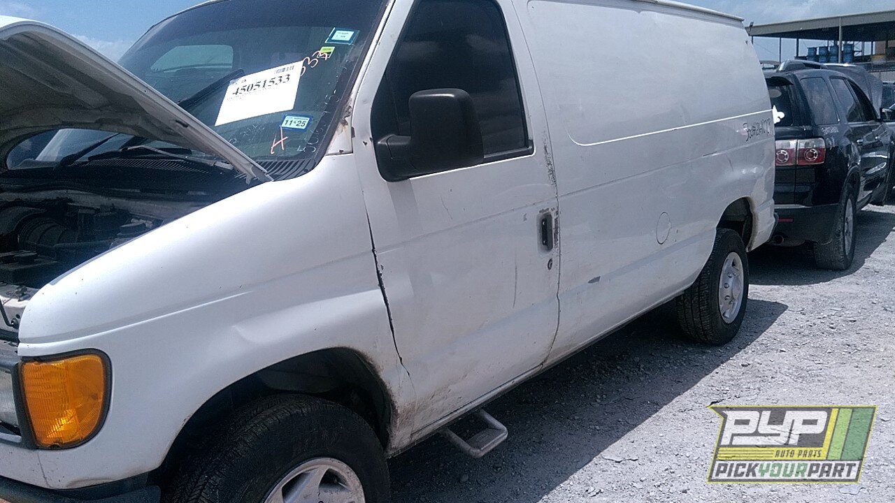 Photo of 2004 Ford E-250