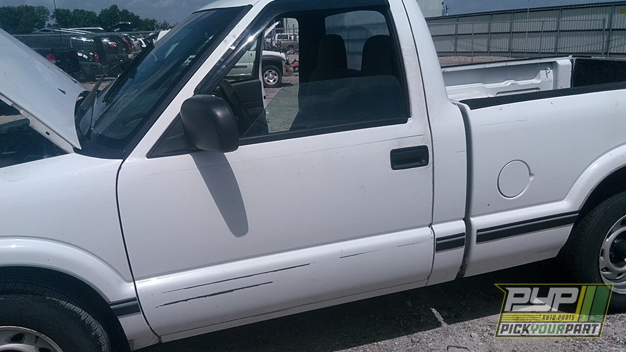 Photo of 2000 Chevrolet S10