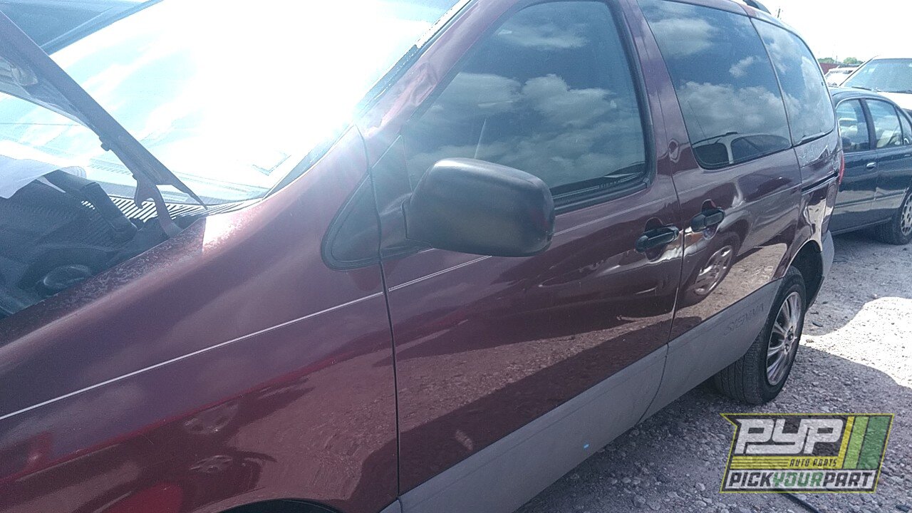 Photo of 2001 Toyota Sienna