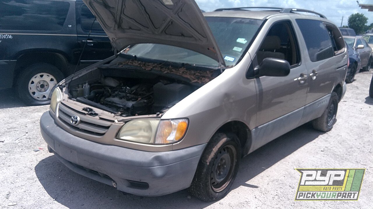 Photo of 2002 Toyota Sienna