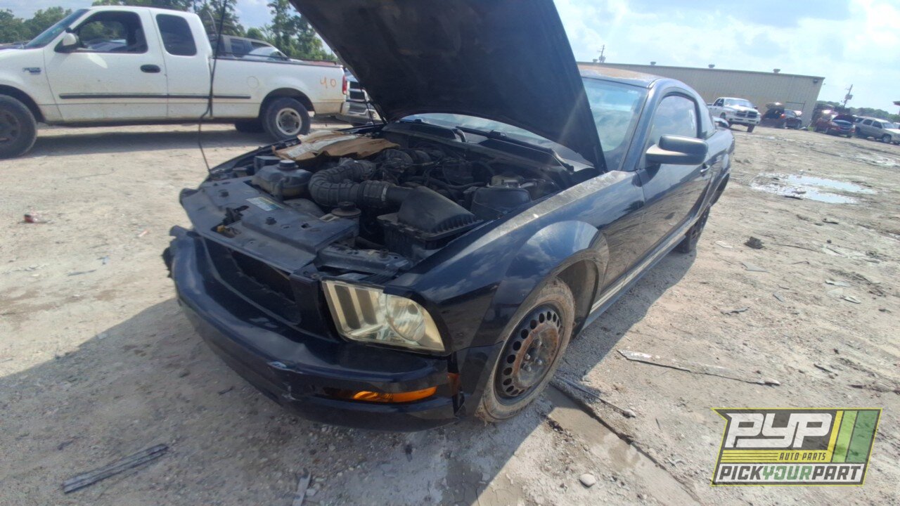 Photo of 2005 Ford Mustang
