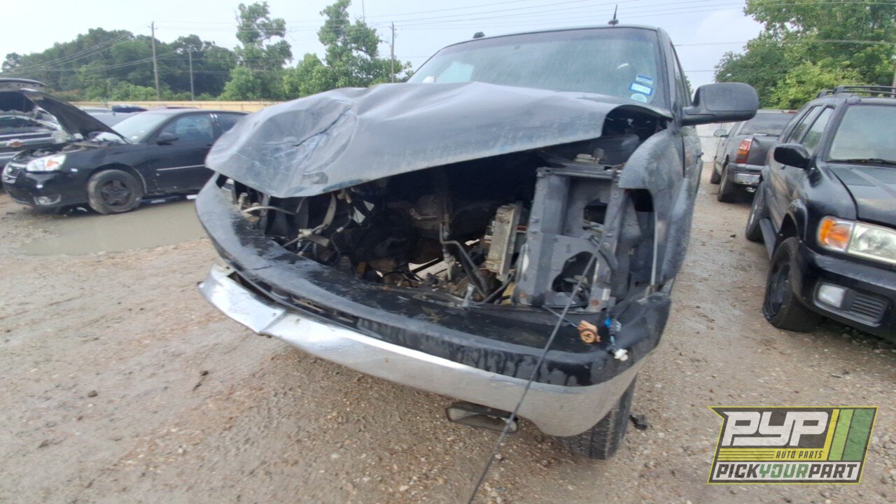 Photo of 2004 Chevrolet Suburban 1500