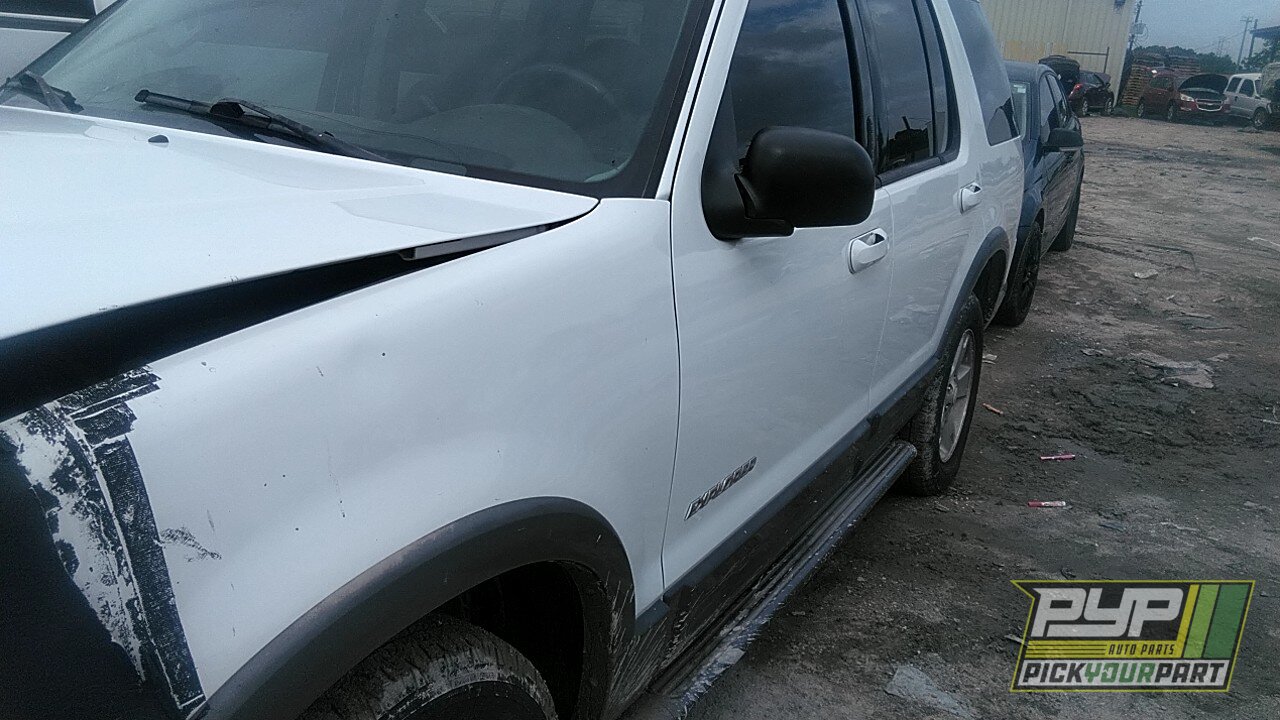 Photo of 2004 Ford Explorer