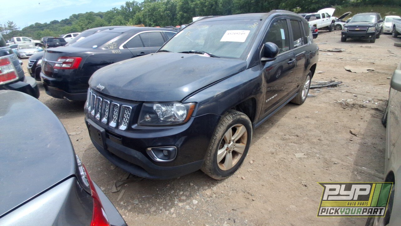 Photo of 2015 Jeep Compass