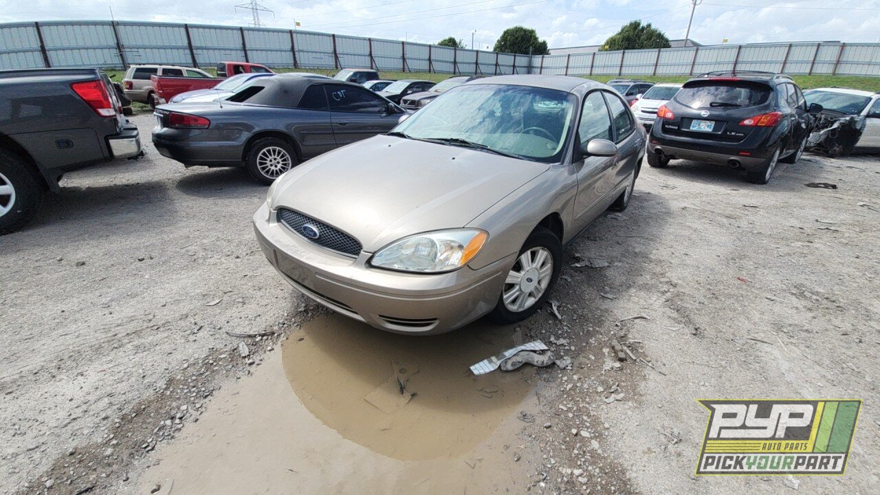 Photo of 2005 Ford Taurus