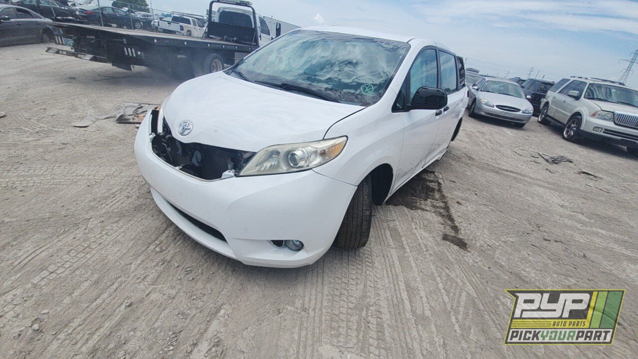Photo of 2014 Toyota Sienna