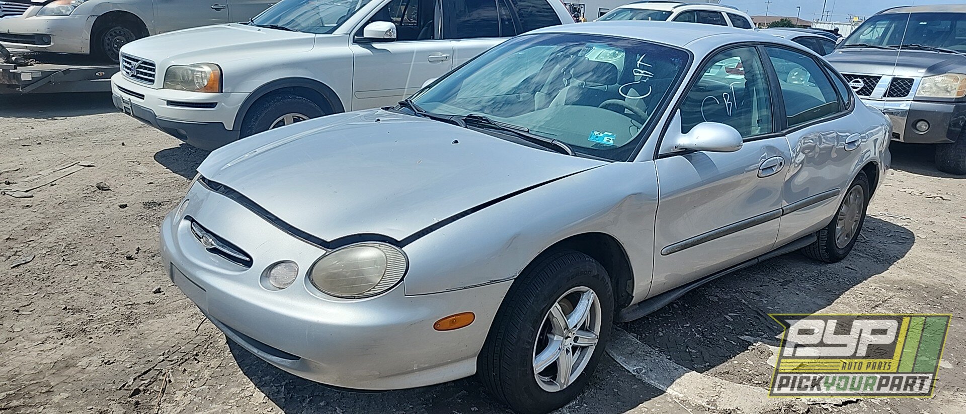 Photo of 1998 Ford Taurus