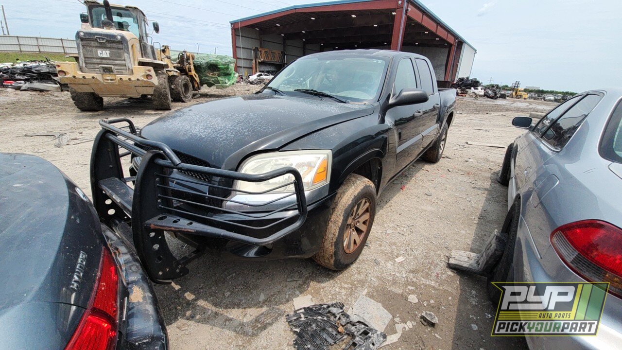 Photo of 2008 Mitsubishi Raider