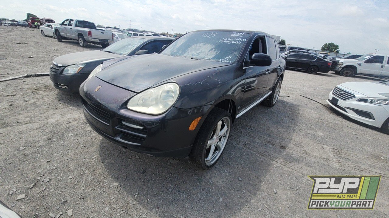 Photo of 2004 Porsche Cayenne