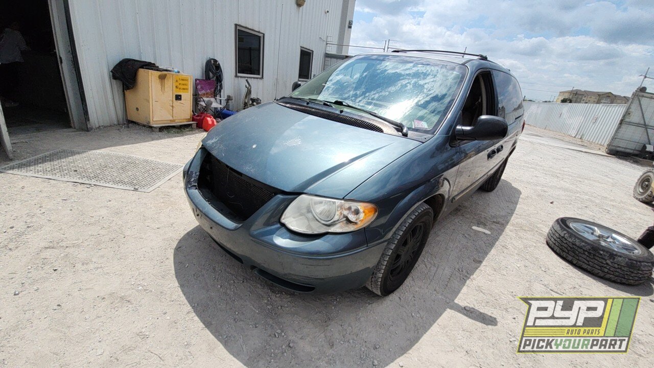 Photo of 2006 Chrysler Town & Country
