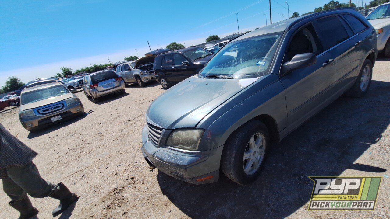 Photo of 2005 Chrysler Pacifica