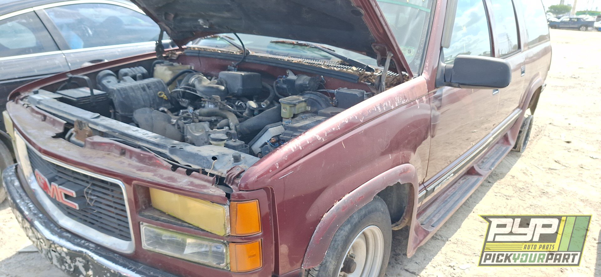 Photo of 1998 Gmc C1500 Suburban