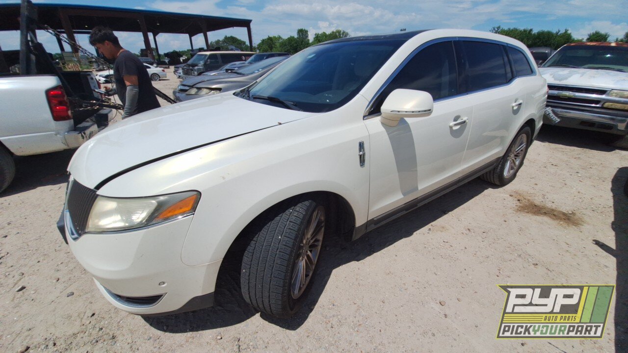 Photo of 2013 Lincoln Mkt