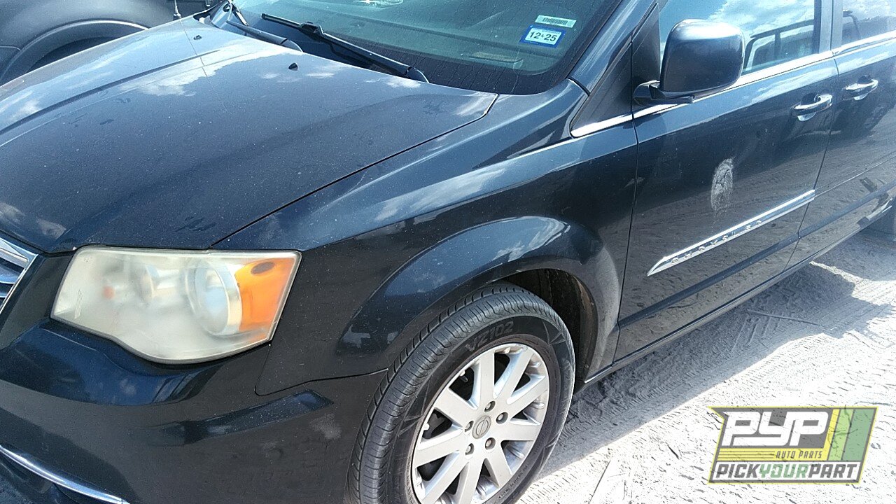 Photo of 2013 Chrysler Town & Country