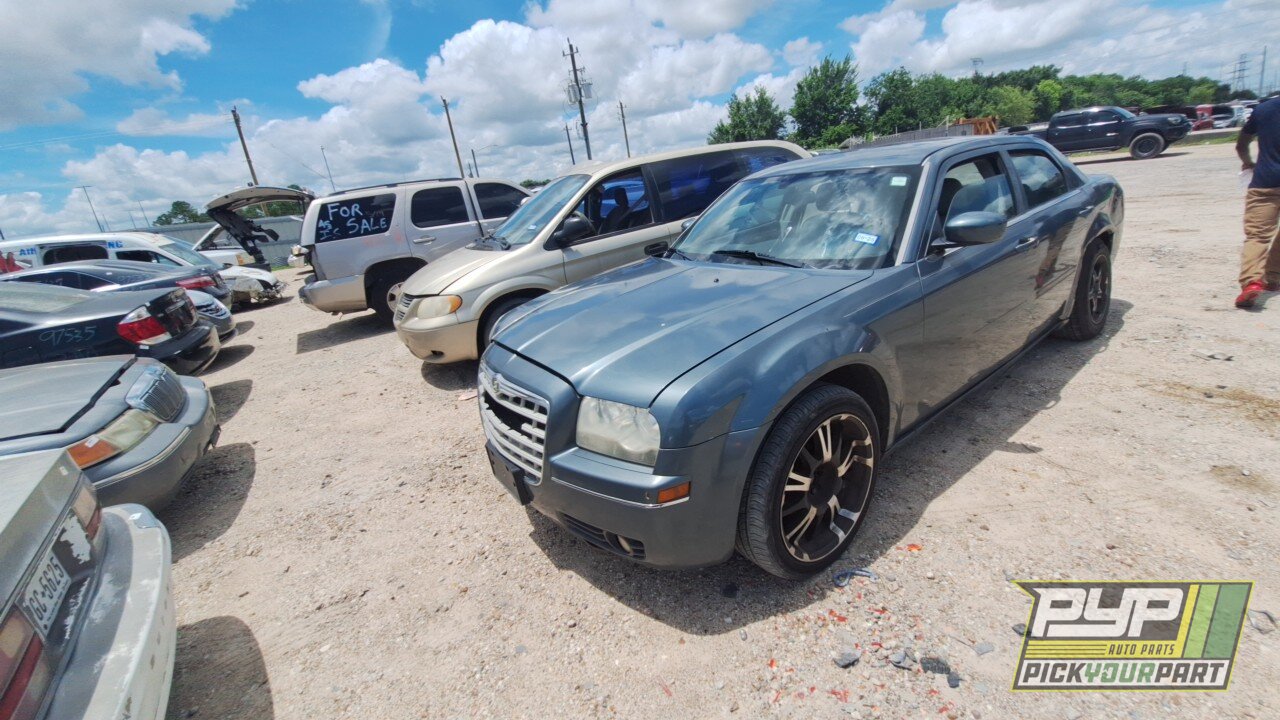 Photo of 2005 Chrysler 300
