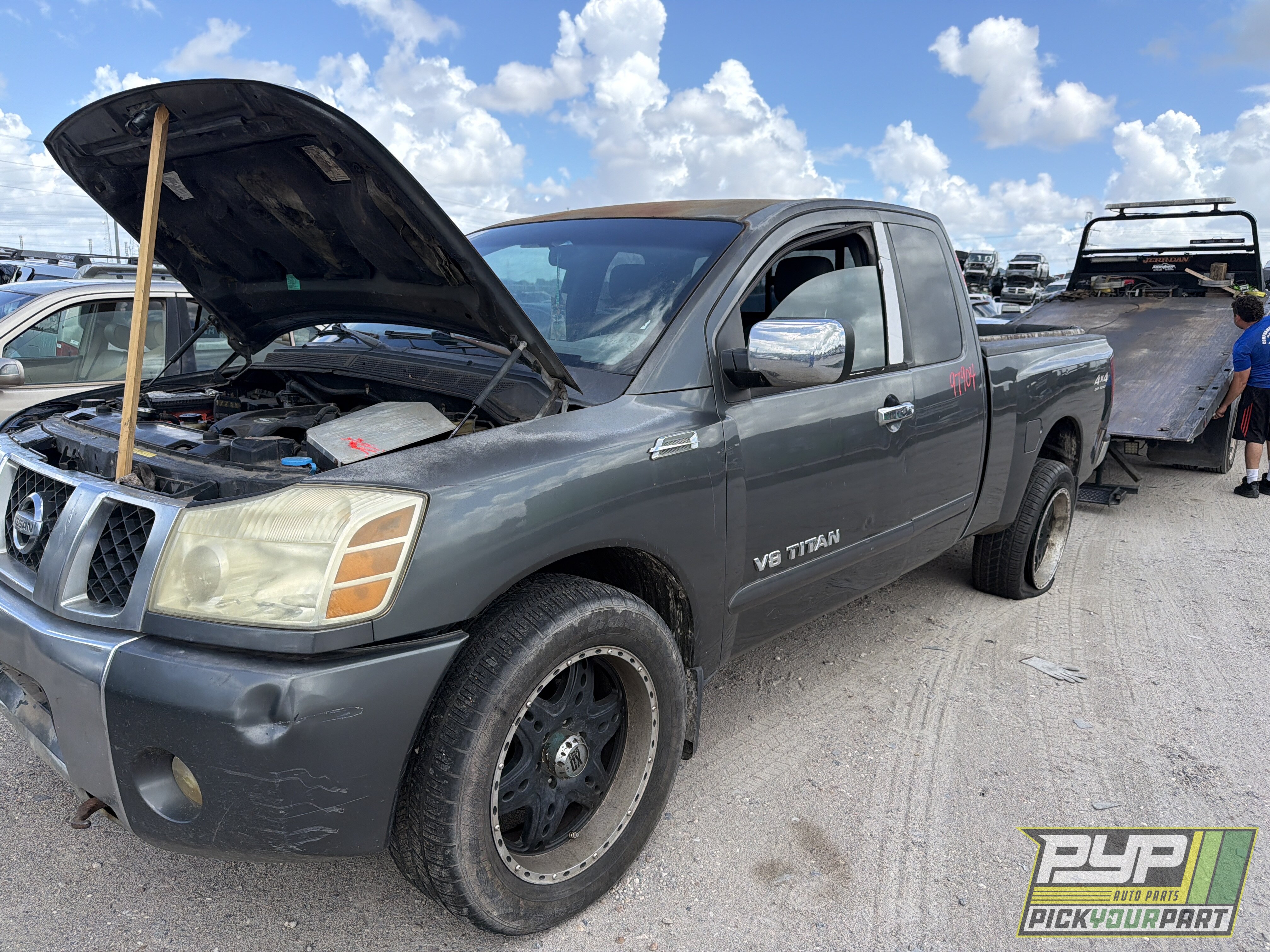 Photo of 2005 Nissan Titan