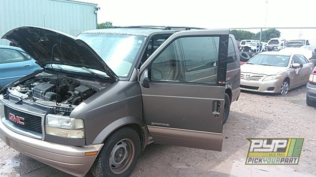 Photo of 1999 Gmc Safari