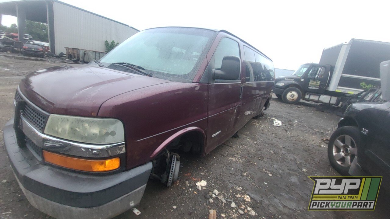 Photo of 2003 Chevrolet Express 3500