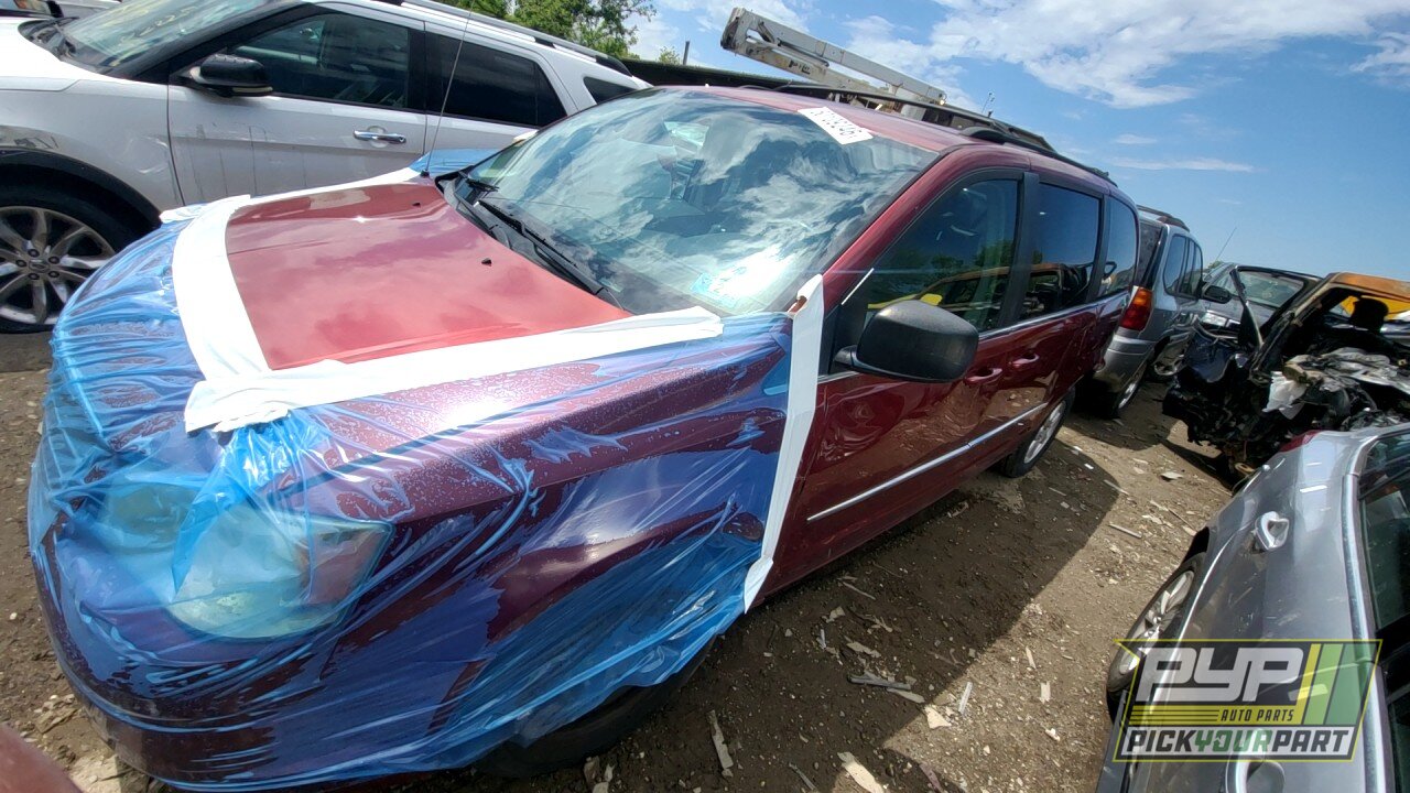 Photo of 2010 Chrysler Town & Country