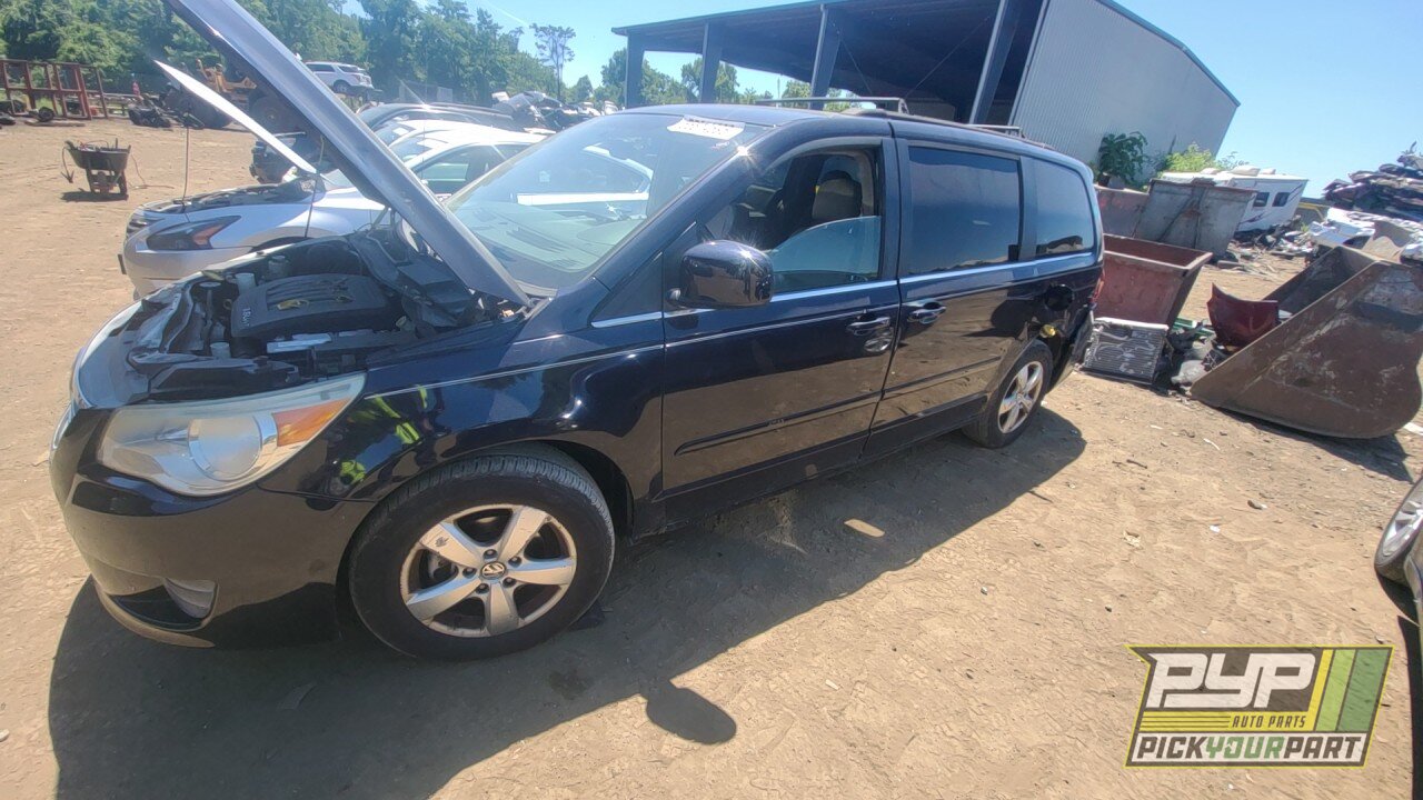 Photo of 2011 Volkswagen Routan