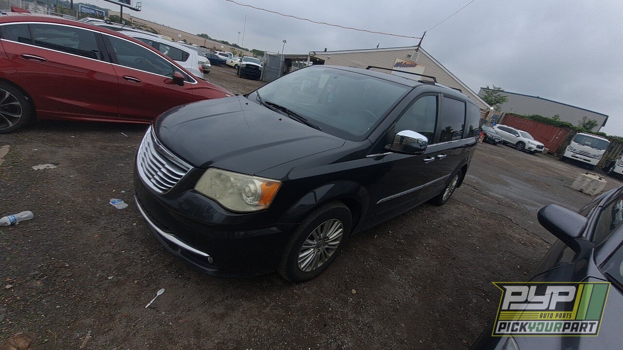 Photo of 2012 Chrysler Town & Country