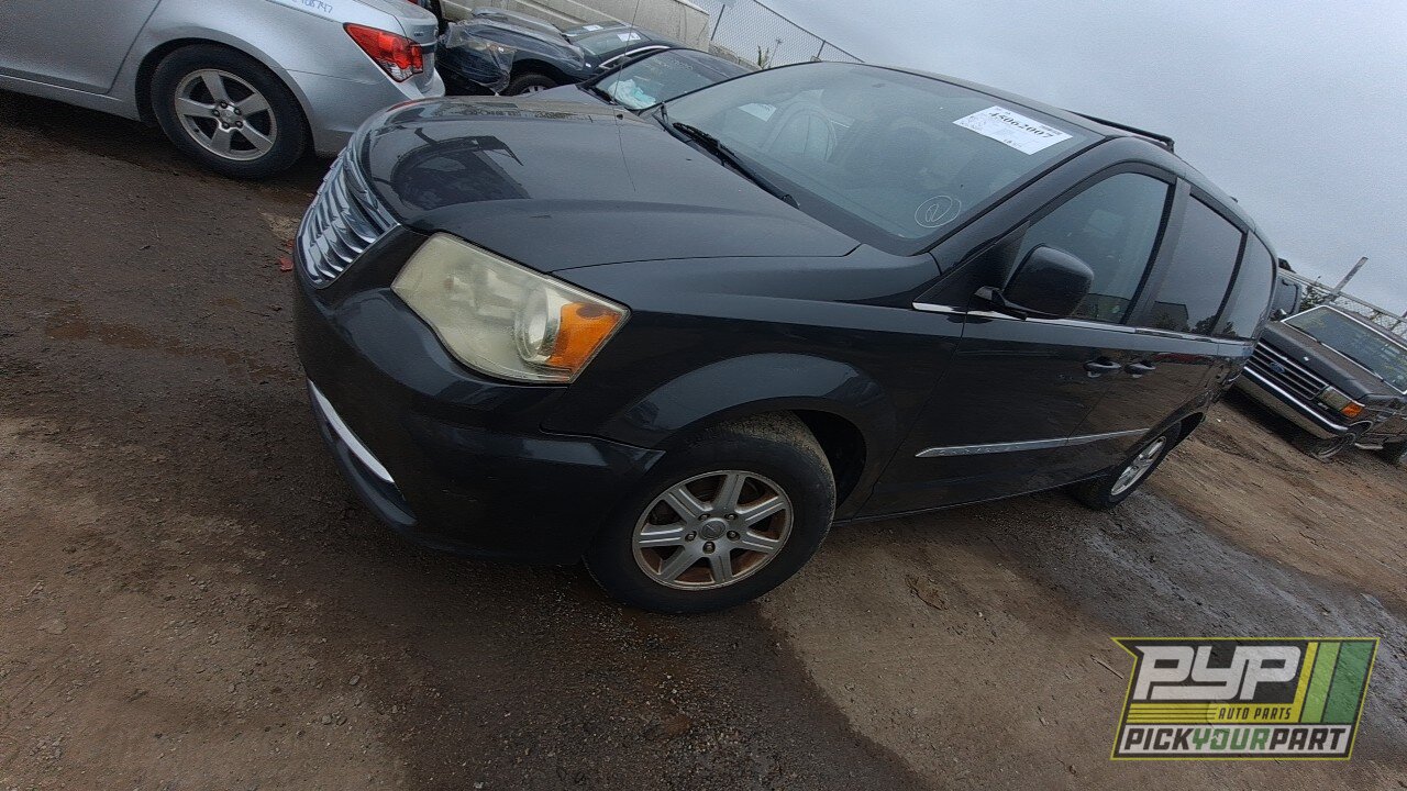 Photo of 2012 Chrysler Town & Country