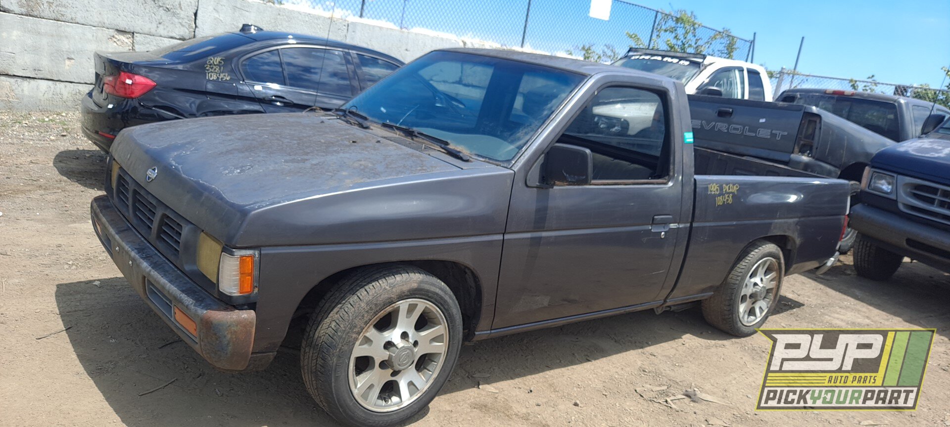 Photo of 1995 Nissan Pickup